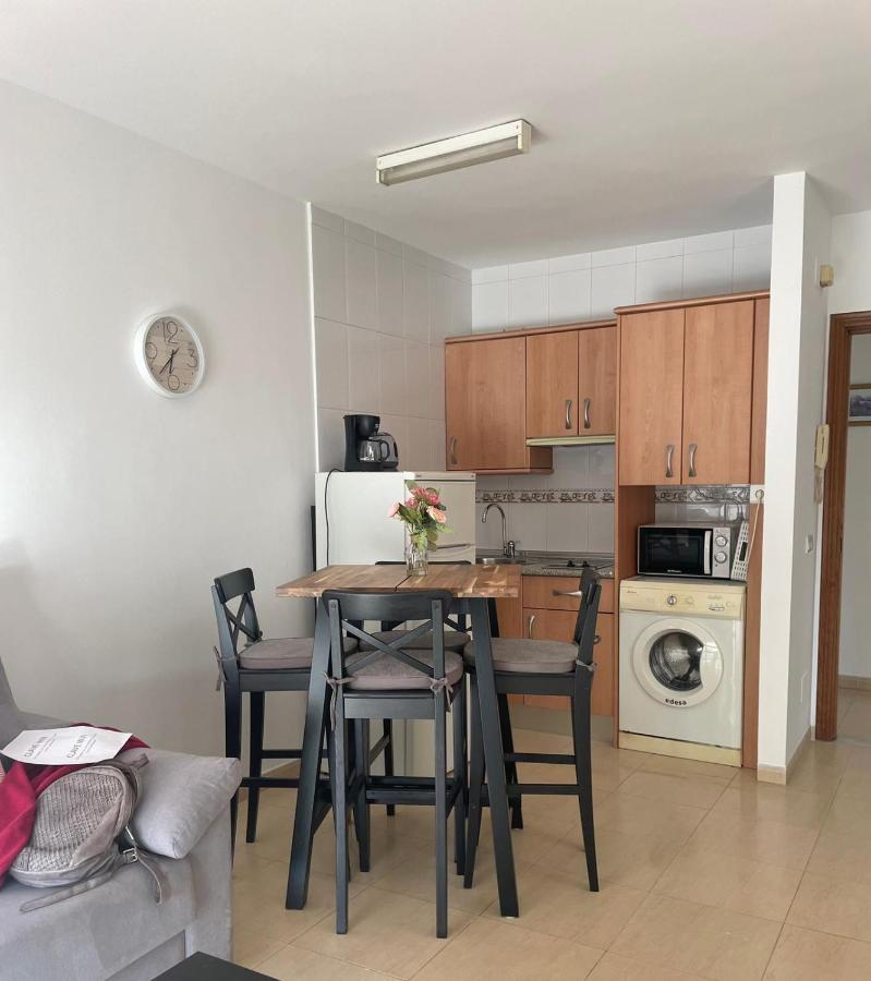En El Centro De Nerja. Apartament *
