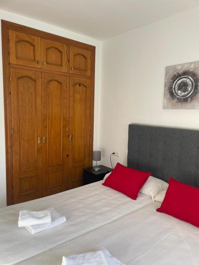 En El Centro De Nerja. Apartament *
